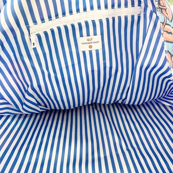 Vineyard Vines for Target Beach Tote - Picture 3 of 7